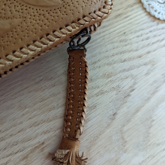 Vintage Tooled Embossed Leather Purse Clutch - Picture 11 of 13